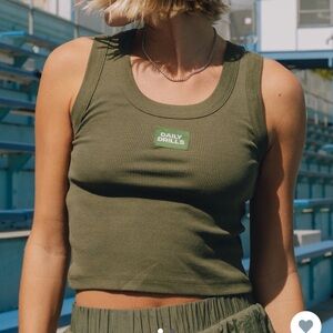 NWT DAILY DRILLS LODGE SET